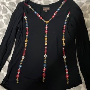 SHYANNE XS long sleeved boho Aztec print shirt, Flared sleeves towards wrist